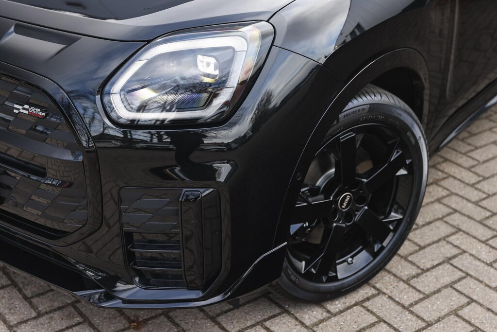 MINI Countryman 28