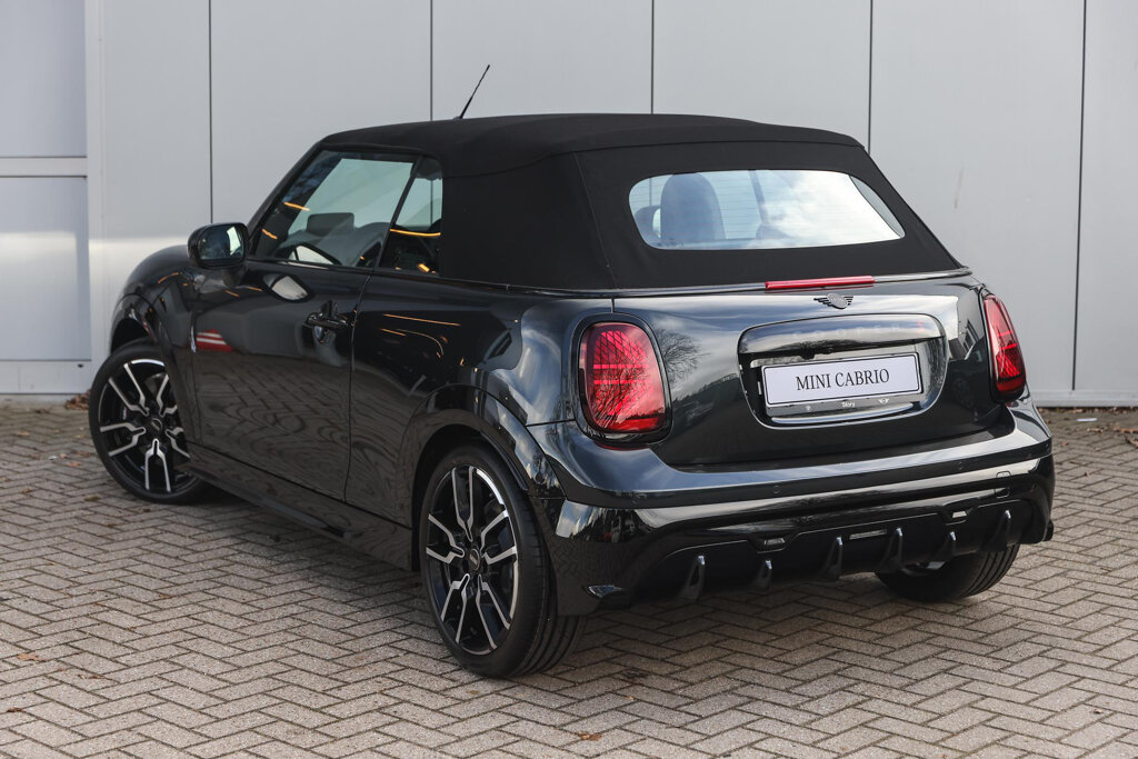 MINI Cabrio 2