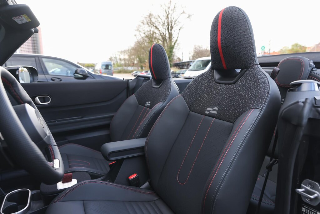 MINI Cabrio 10