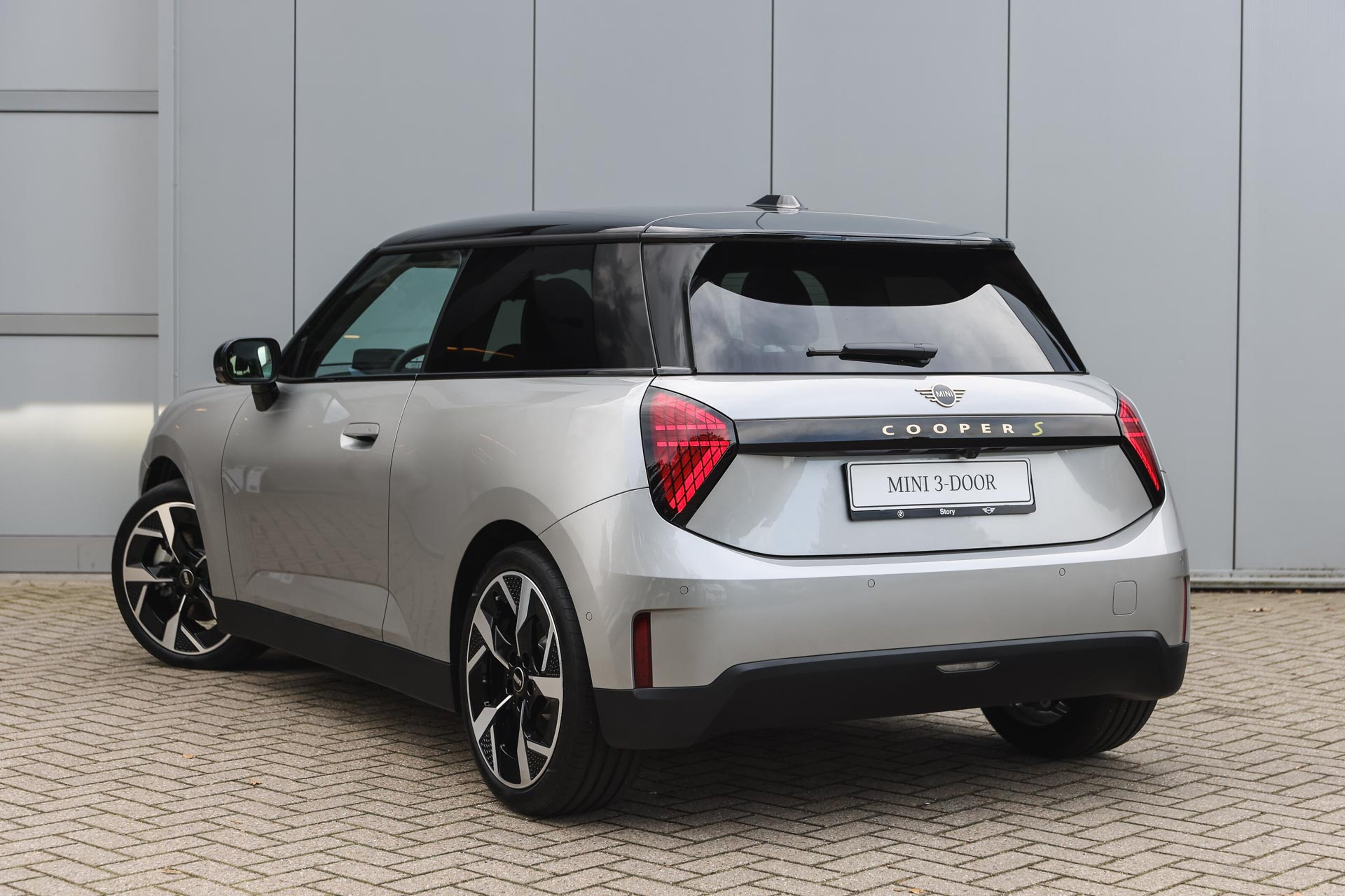 MINI Electric Hatchback Cooper SE