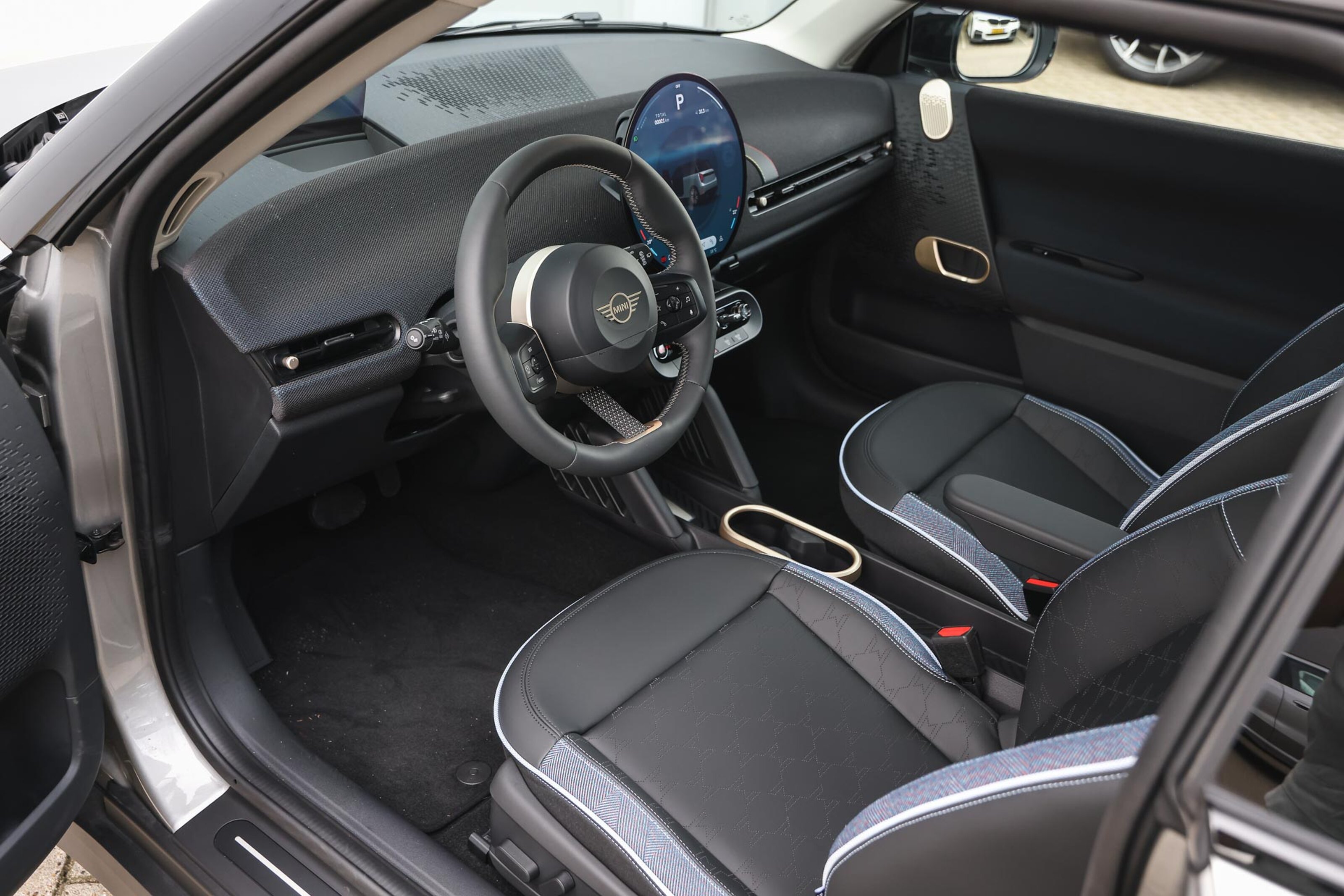 MINI Electric Hatchback Cooper SE