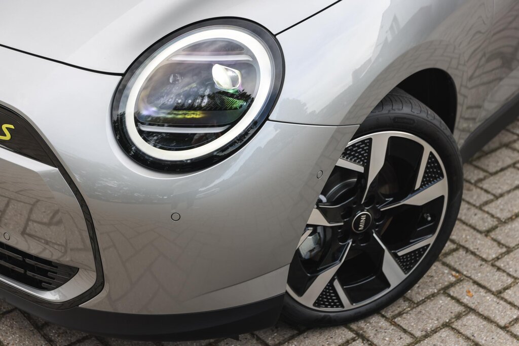 MINI Electric 31