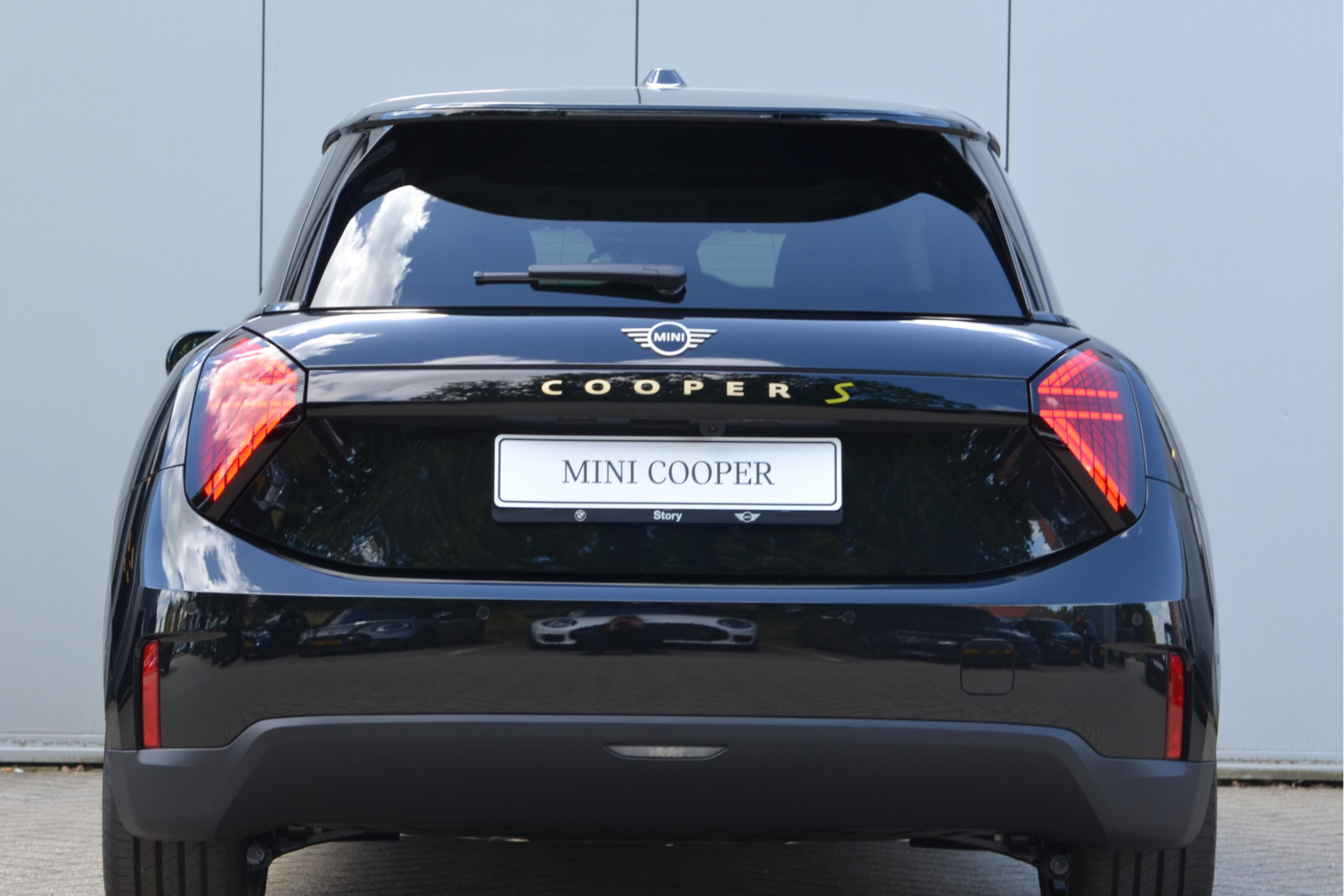 MINI Electric Hatchback Cooper SE