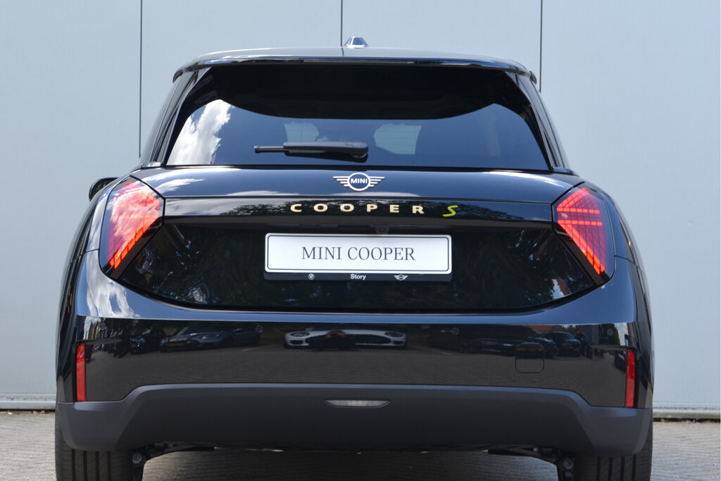 MINI Electric 4