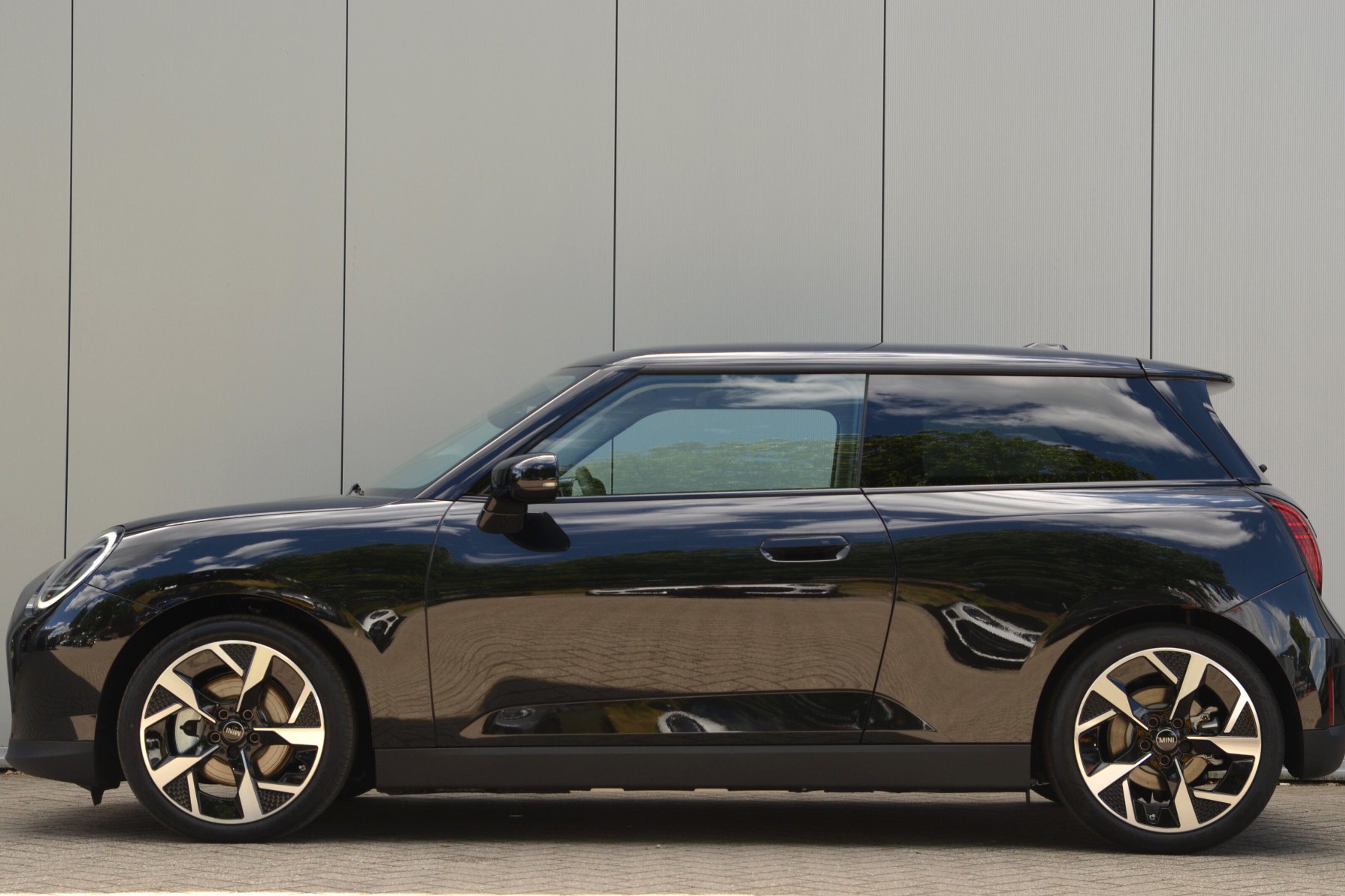 MINI Electric Hatchback Cooper SE