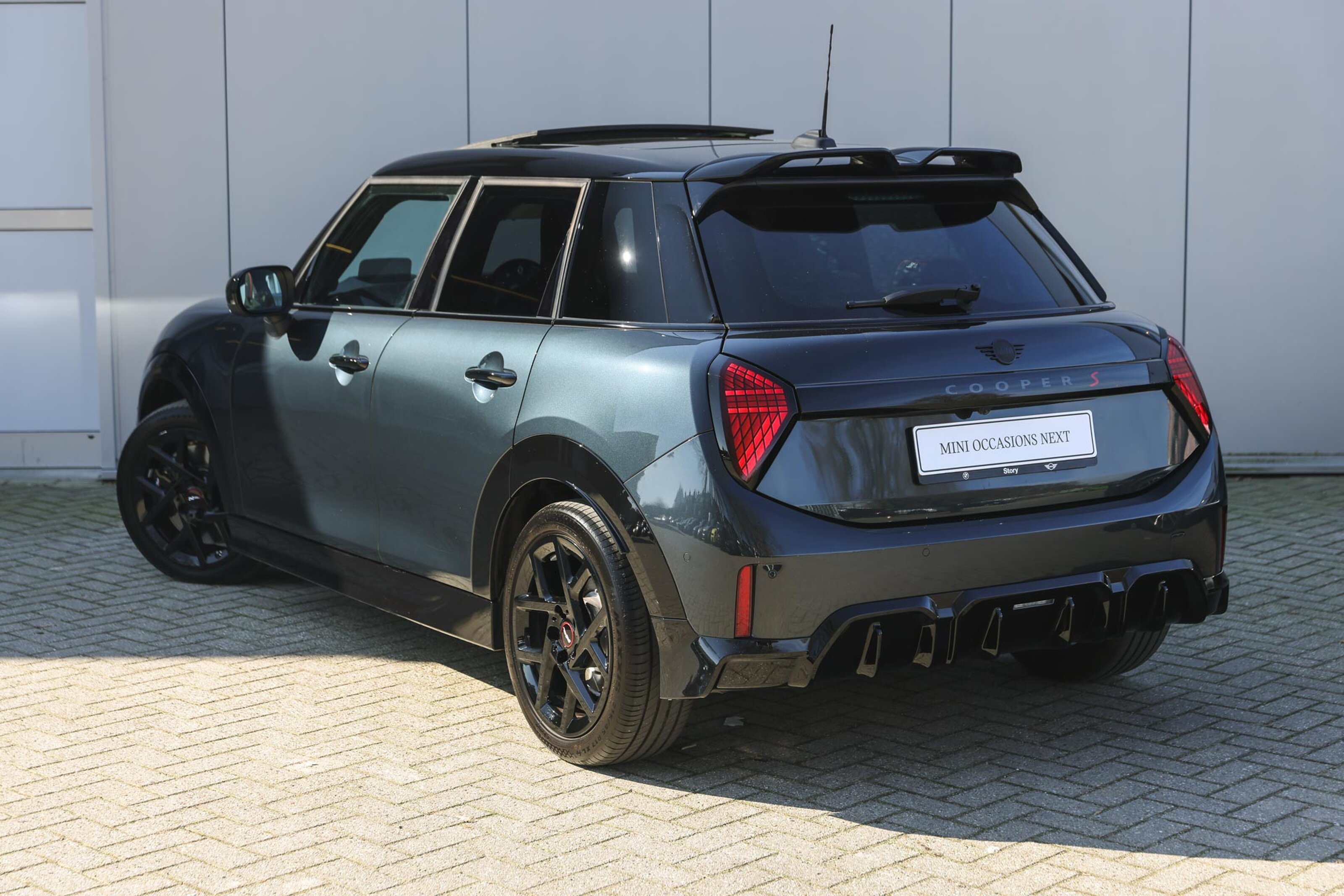 MINI 5-Deurs Hatchback Cooper S JCW Automaat