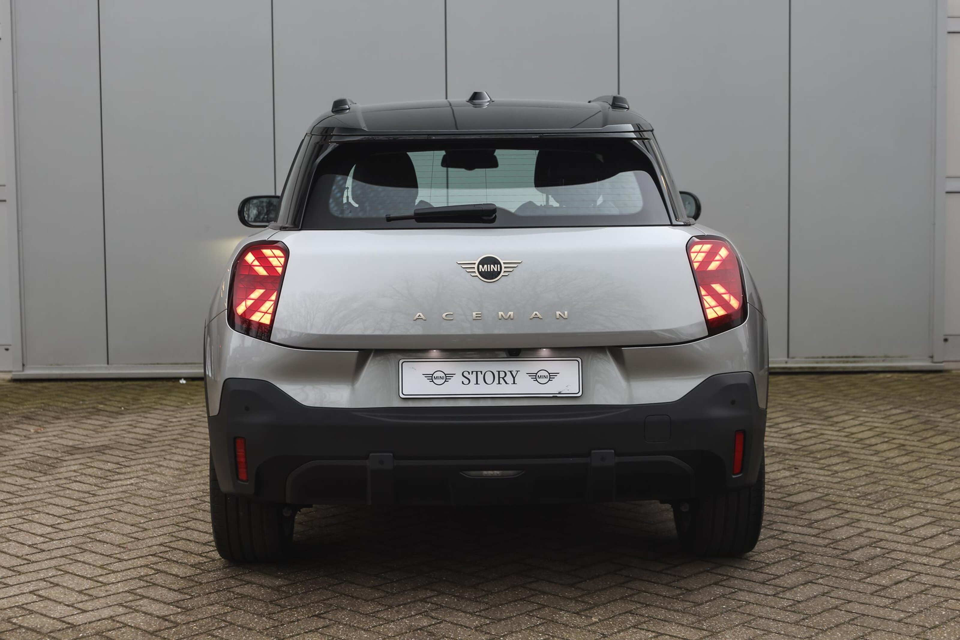 MINI Aceman 6