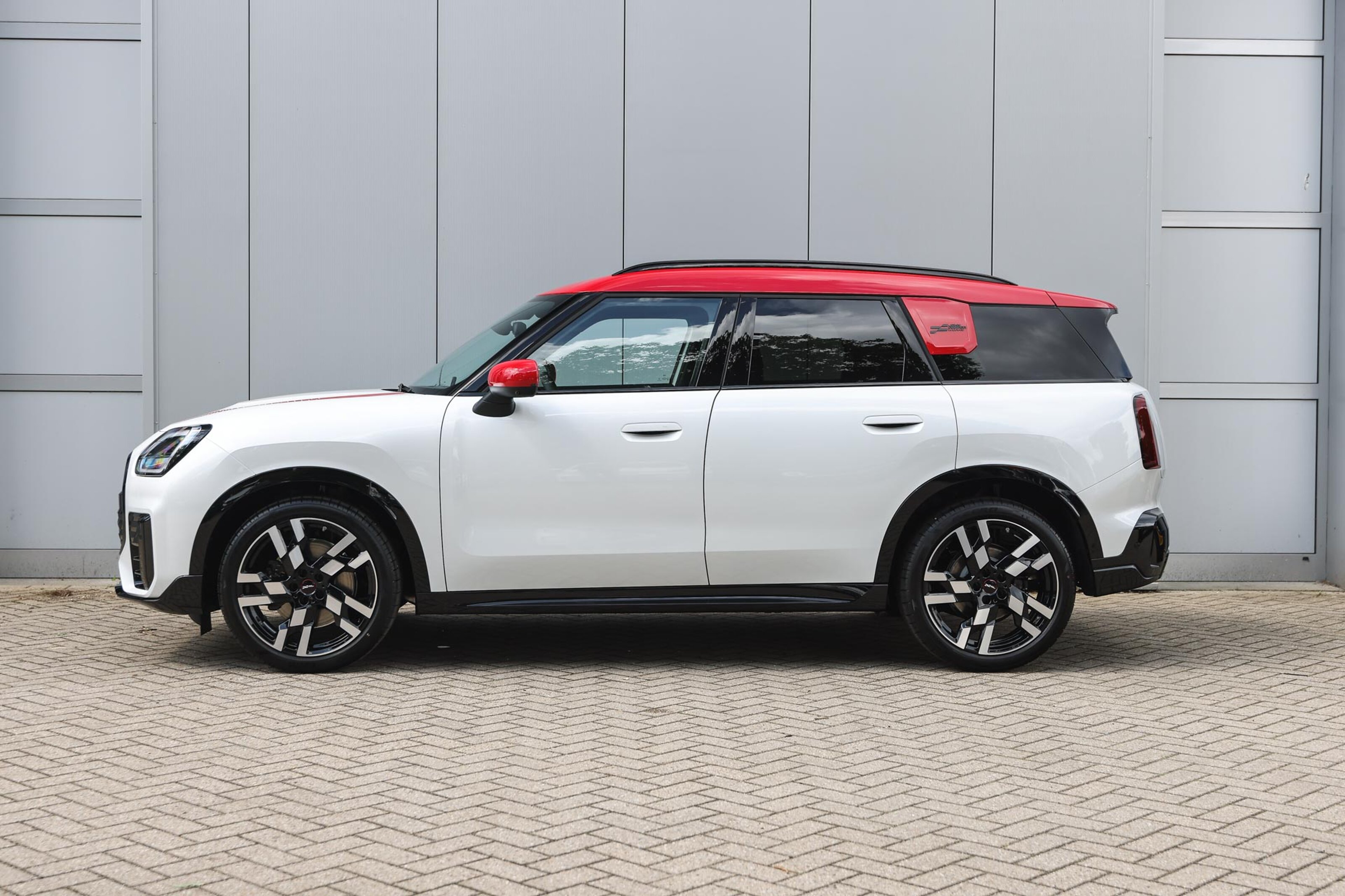 MINI Countryman 8