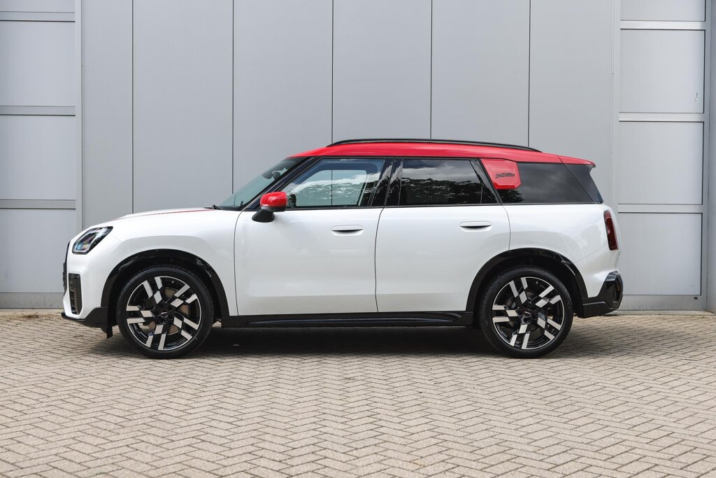MINI Countryman 8