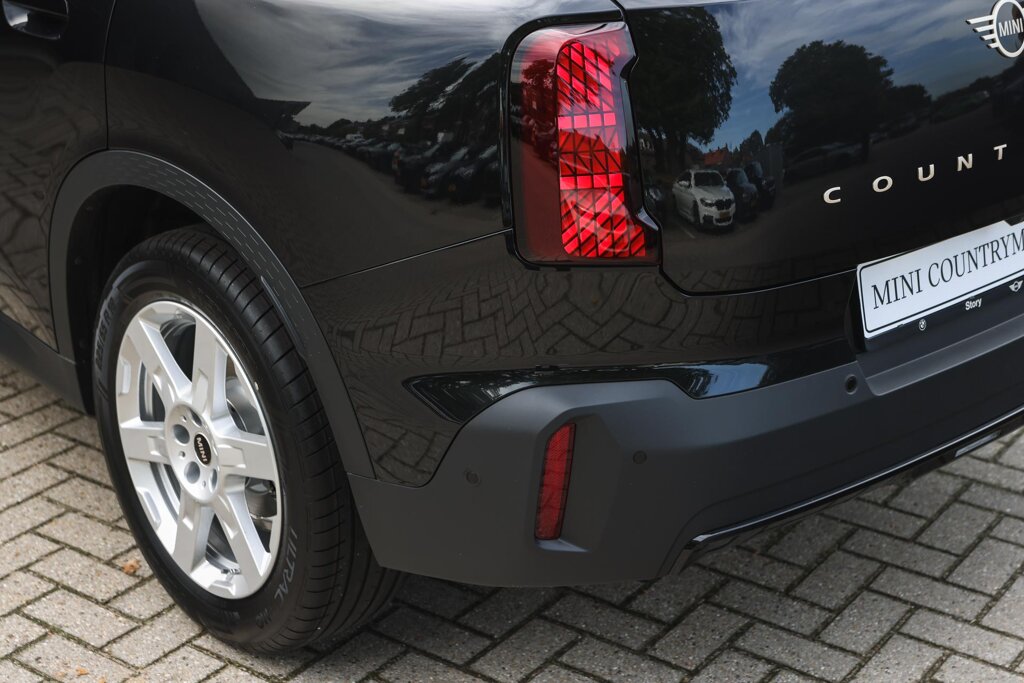 MINI Countryman 28