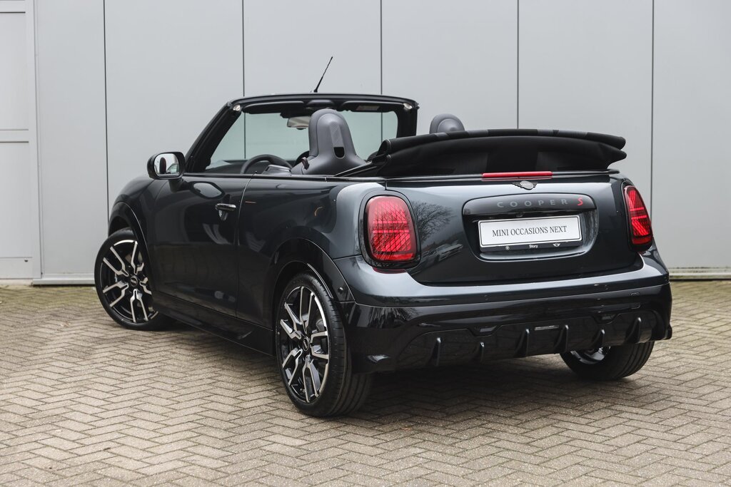 MINI Cooper S Cabrio 2