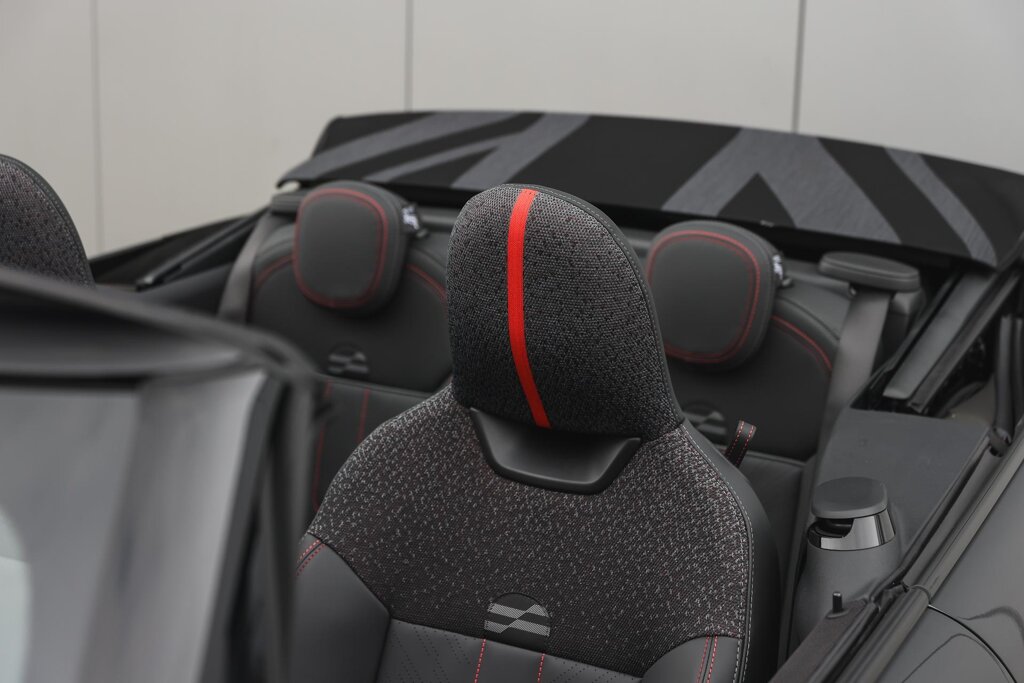 MINI Cooper S Cabrio 11
