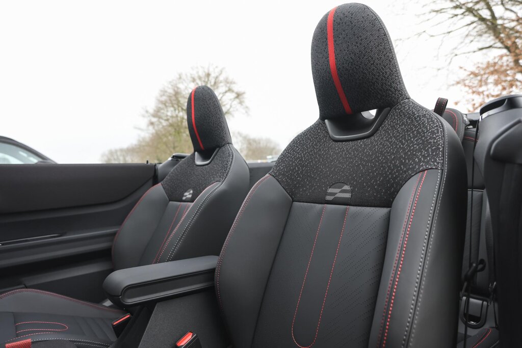 MINI Cooper S Cabrio 12