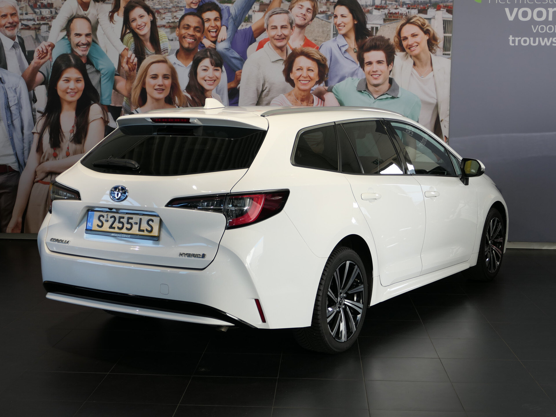Toyota Corolla Touring Sports 1.8 Hybrid Dynamic - Occasion Lease vanaf €459 p/m - - Afbeelding 3