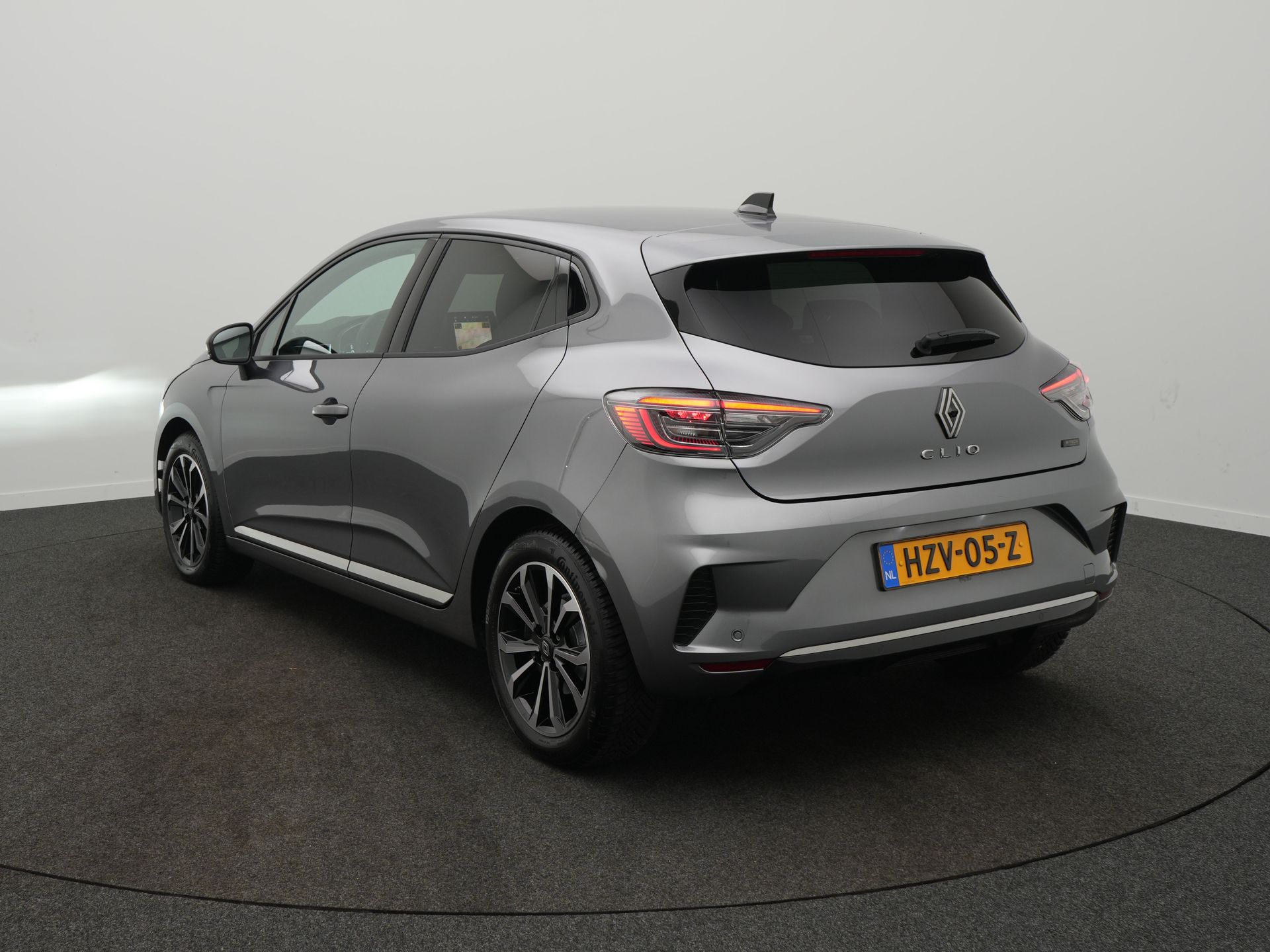 Renault Clio 1.6 E-Tech Full Hybrid 145 Techno - Occasion Lease vanaf €434 p/m - Afbeelding 3