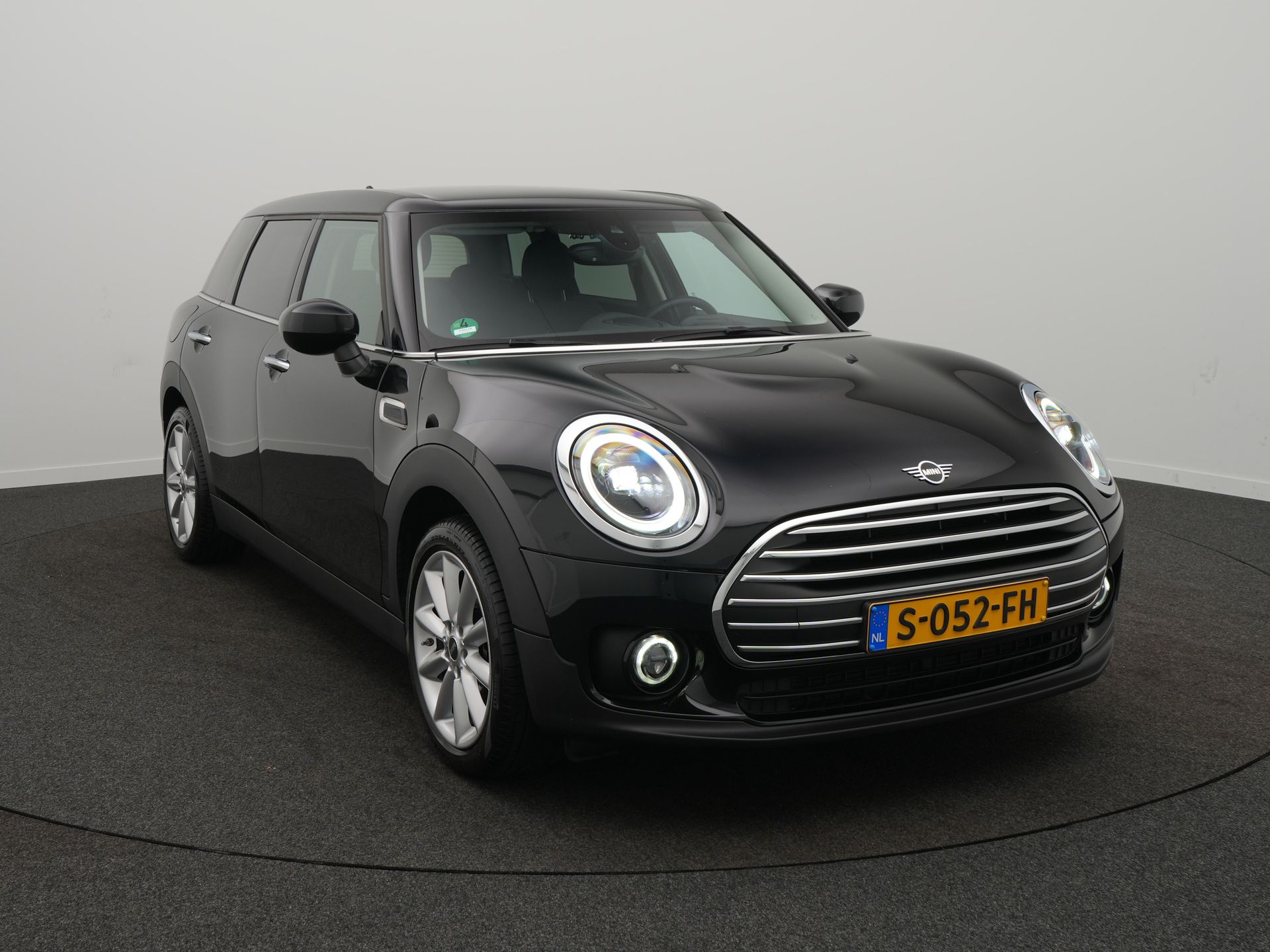 MINI Clubman 1.5 Cooper Classic - Occasion Lease vanaf €534 p/m - Afbeelding 3