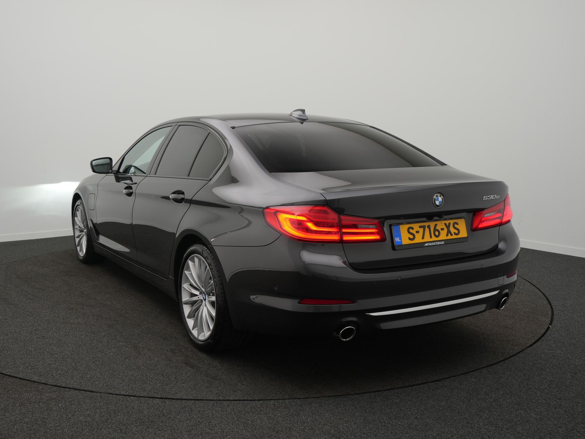 BMW 5-serie 530e iPerformance High Executive - Afbeelding 3