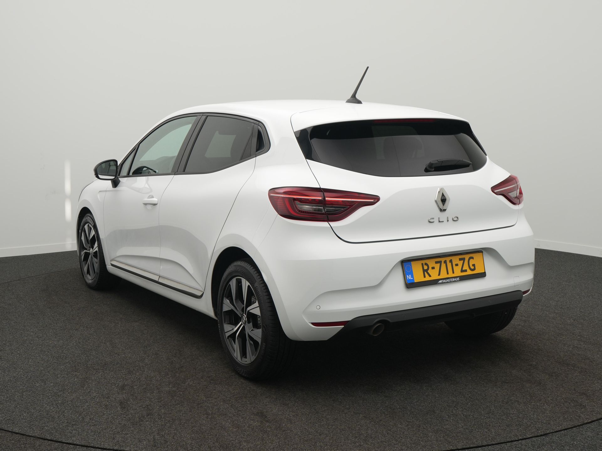 Renault Clio TCe 90 Evolution - Occasion Lease vanaf €369 p/m - Afbeelding 3