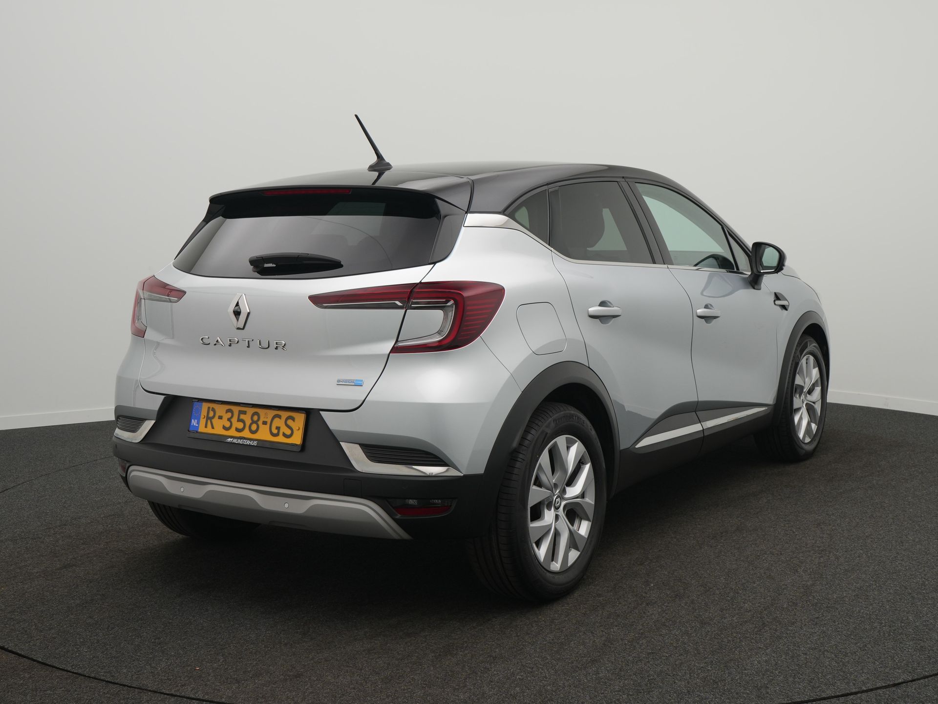 Renault Captur 1.6 E-Tech Full Hybrid 145 Intens - Occasion Lease vanaf €519 p/m - Afbeelding 4