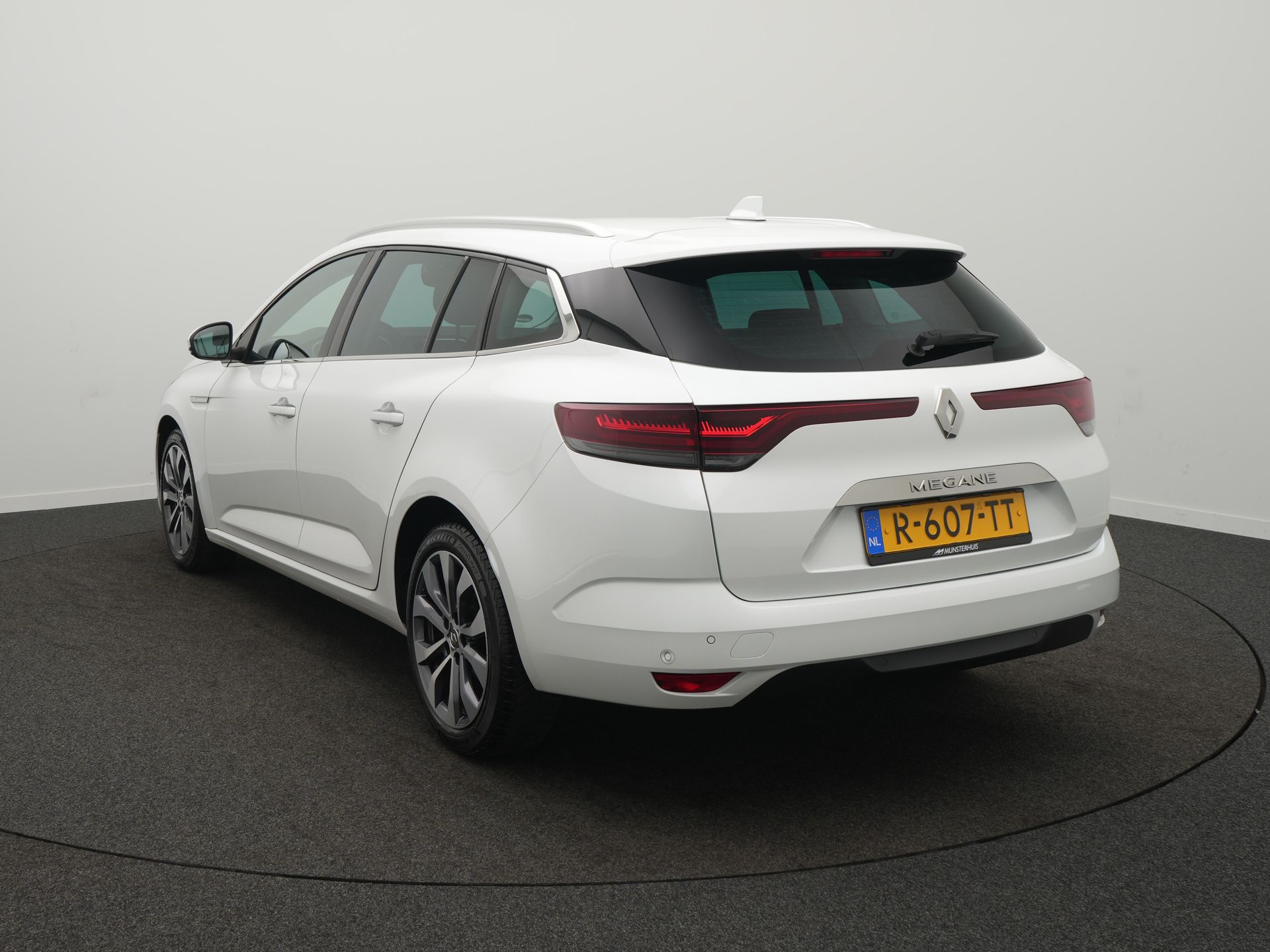 Renault Mégane Estate TCe 140 Techno - Occasion Lease vanaf €454 p/m - Afbeelding 3