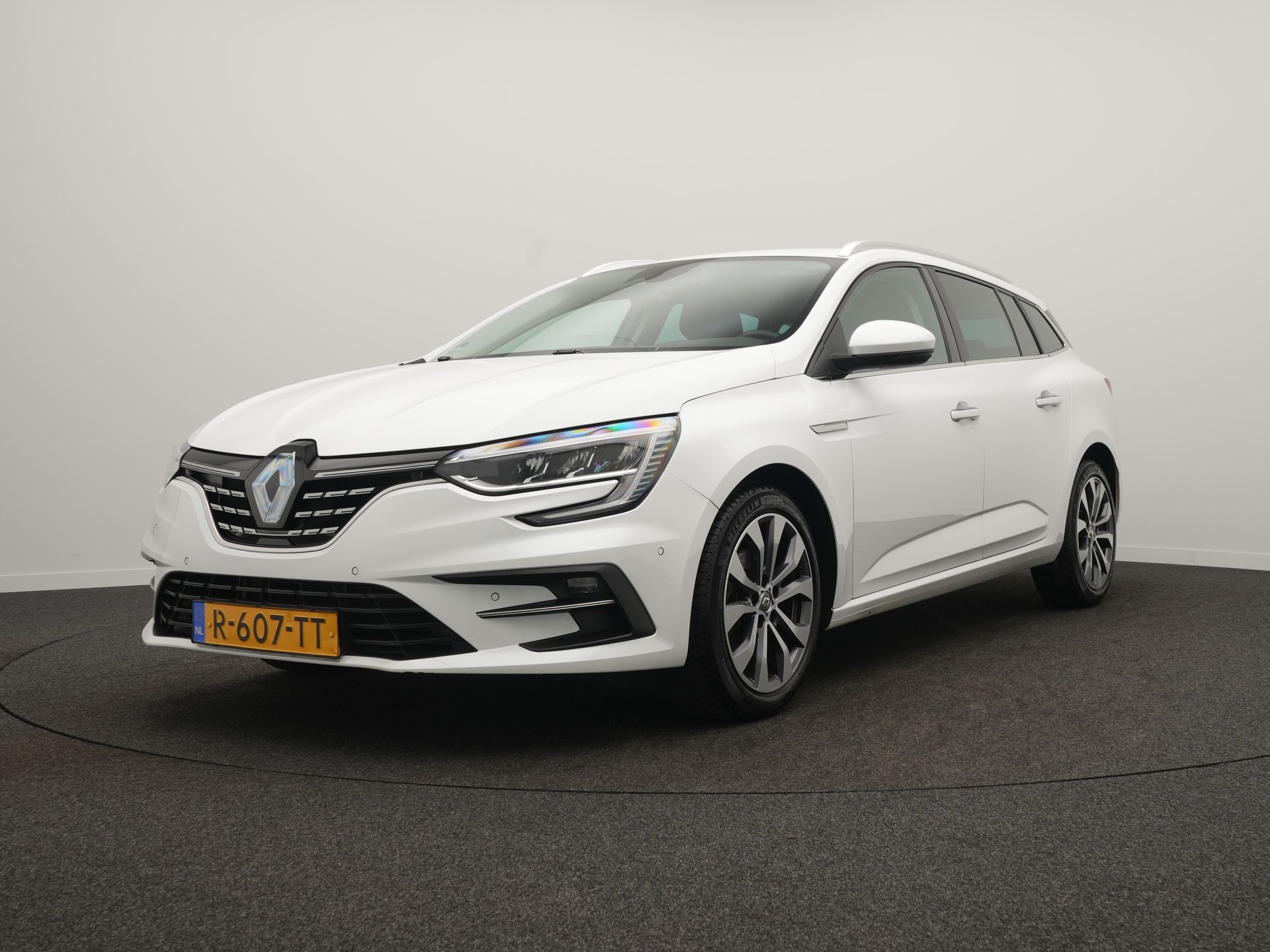 Renault Mégane Estate TCe 140 Techno - Occasion Lease vanaf €454 p/m - Afbeelding 5