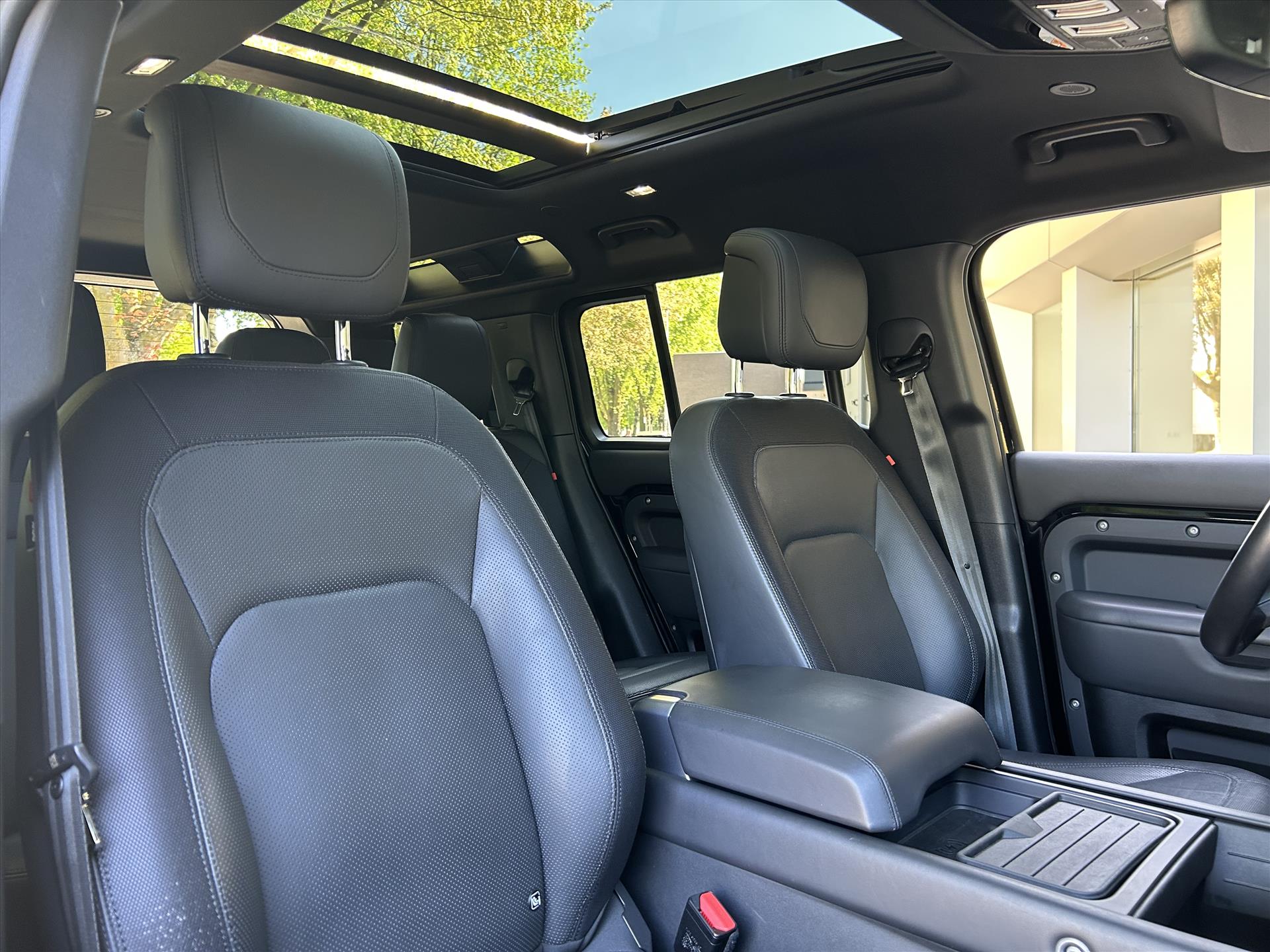 Land Rover Defender 110 P400e PHEV AWD X-Dynamic HSE - Afbeelding 4