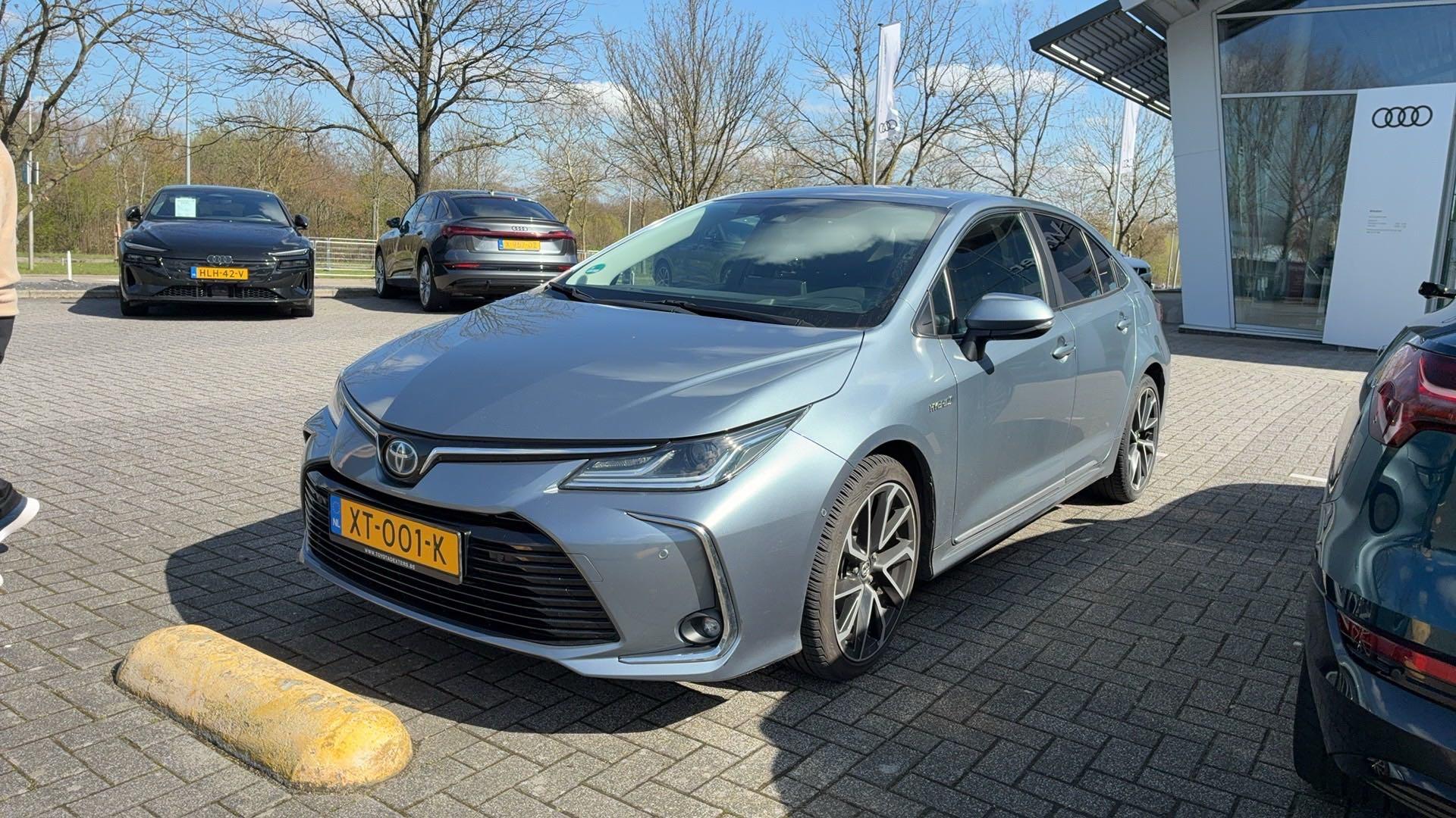 Toyota Corolla 1.8 Hybrid Executive - Afbeelding 2