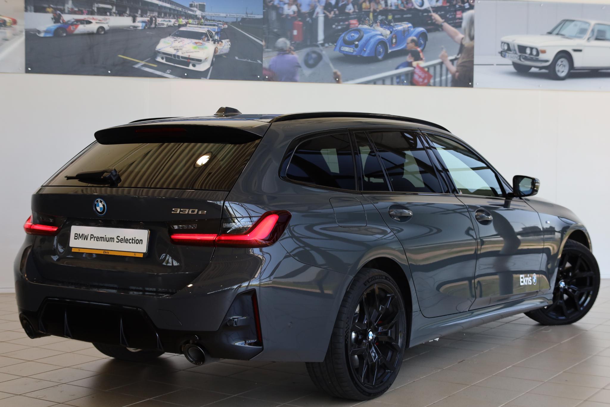 BMW 3 Serie Touring 330e - Afbeelding 2