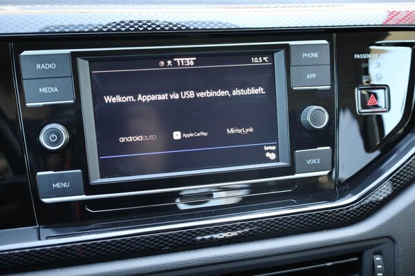 Apple Carplay/Android Auto