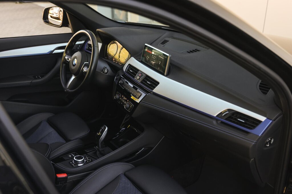 BMW X1 12