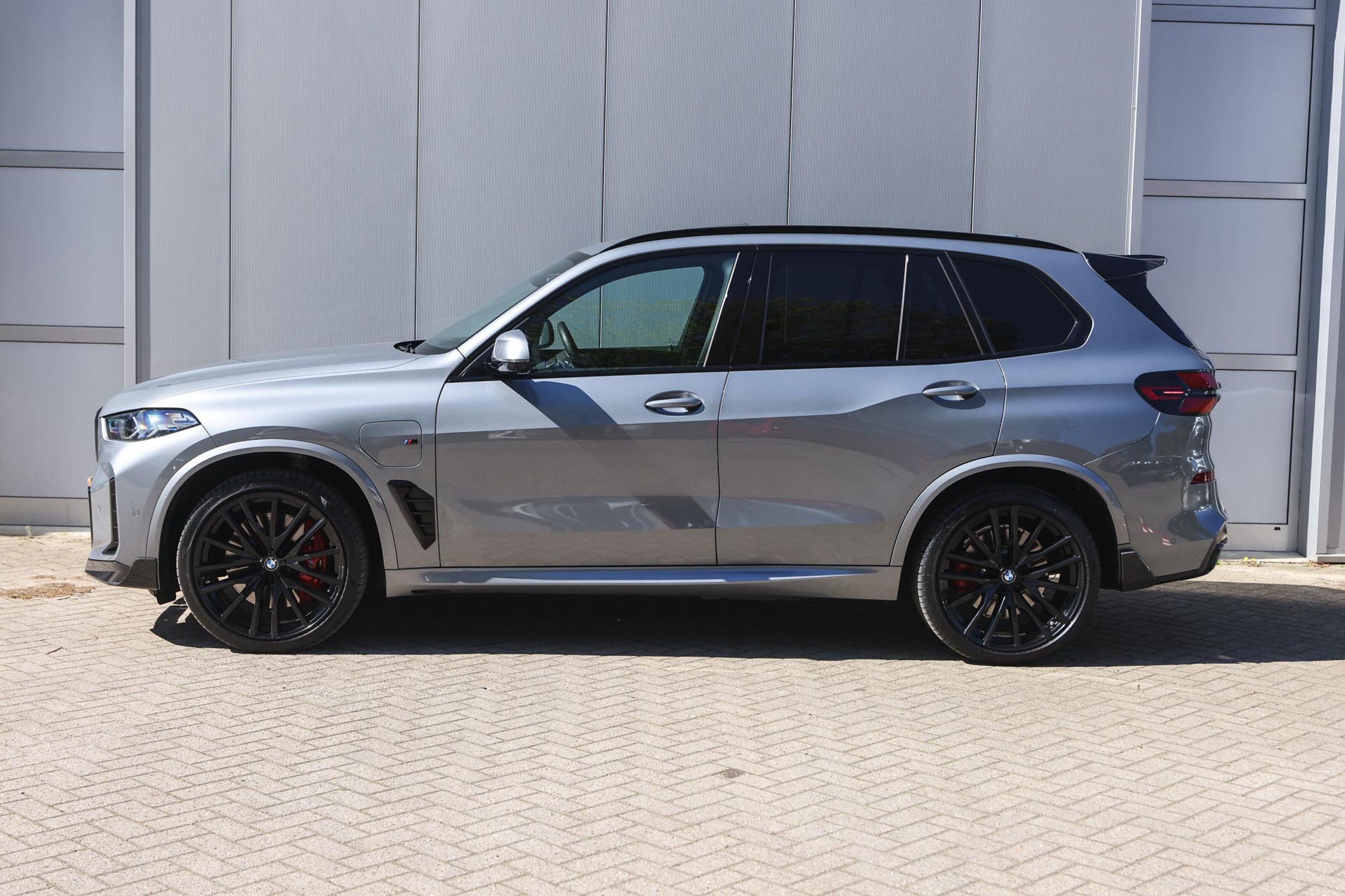 BMW X5 8