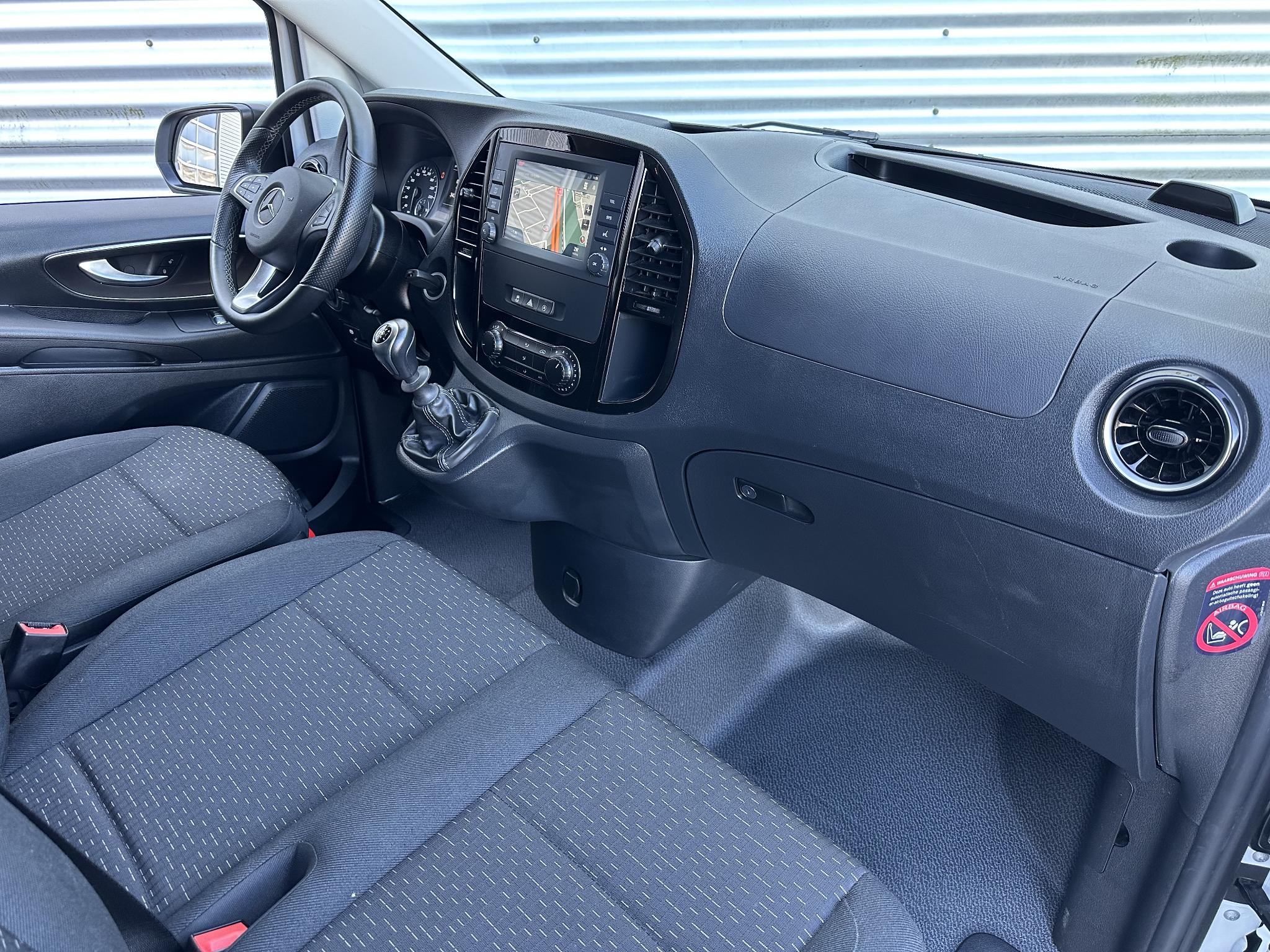 Mercedes-Benz Vito 110 CDI L2 Airco Navigatie Parkeersensoren - Afbeelding 4