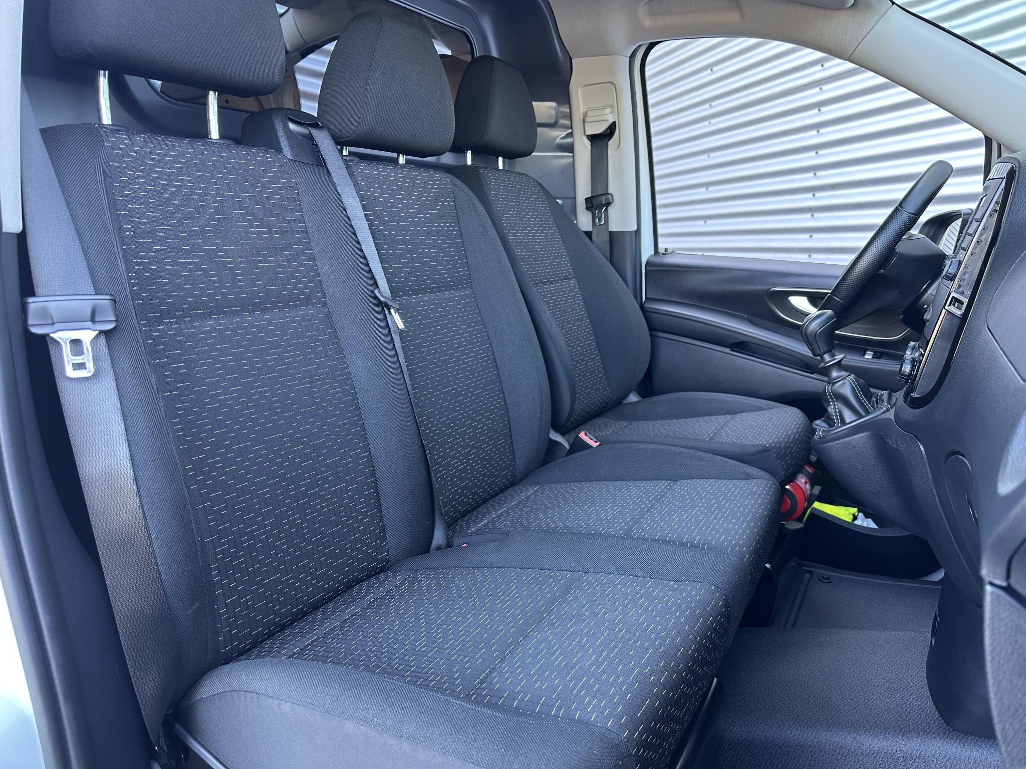 Mercedes-Benz Vito 110 CDI L2 Airco Navigatie Parkeersensoren - Afbeelding 3