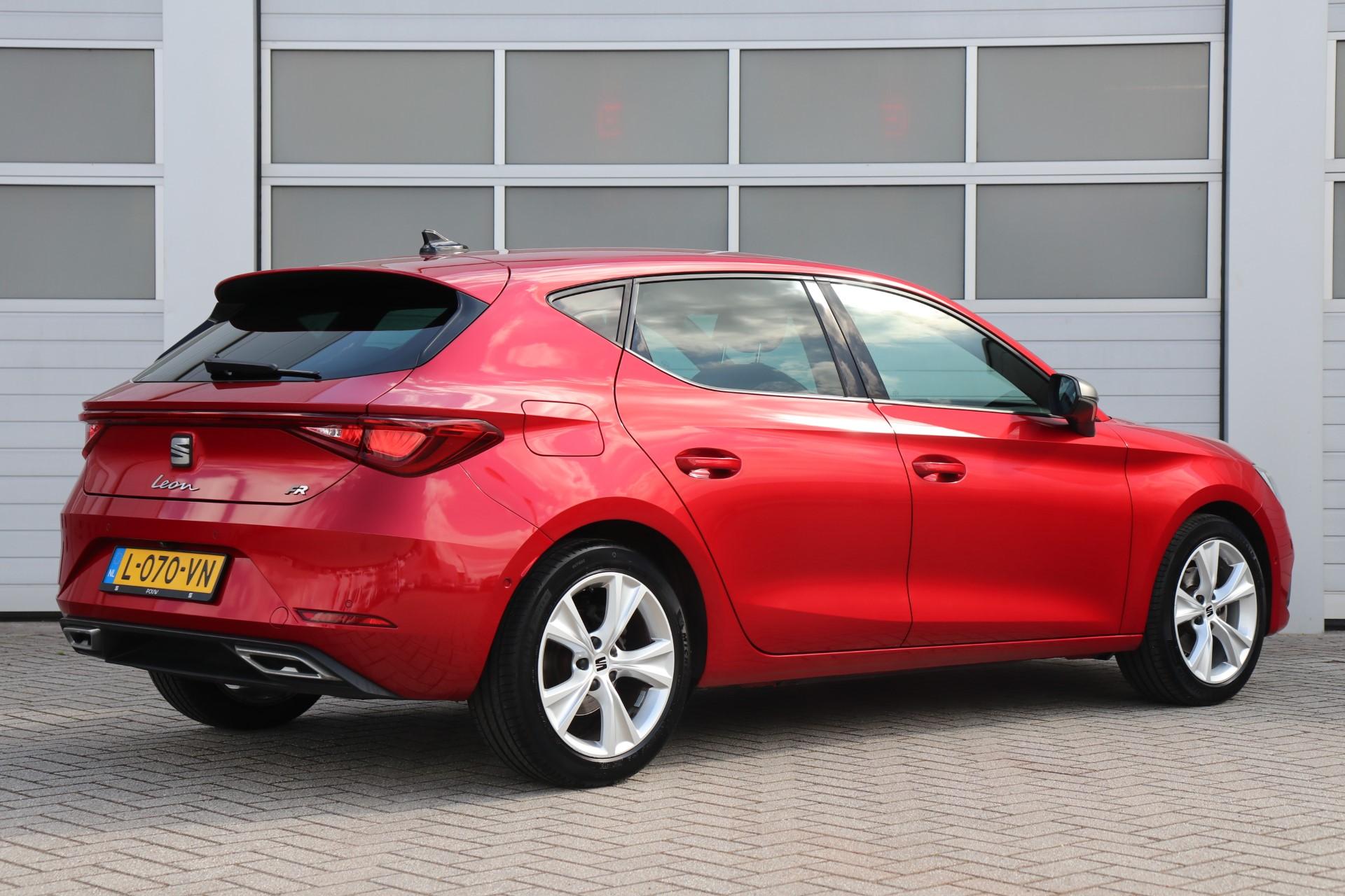 SEAT Leon 1.0 TSI 110pk FR Sport Business Intense - Afbeelding 3