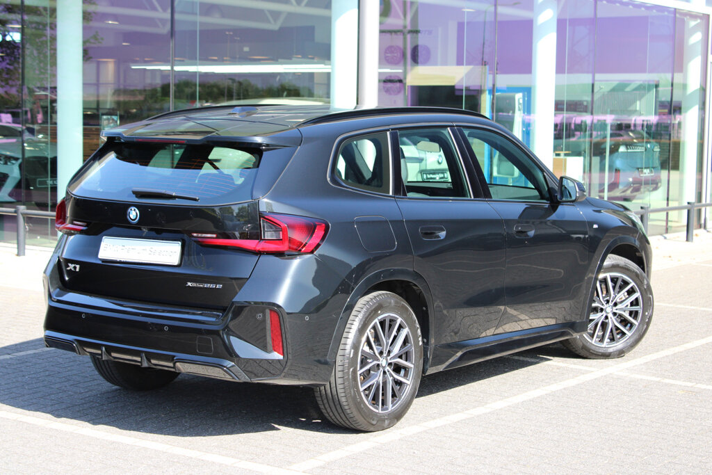 BMW X1 3