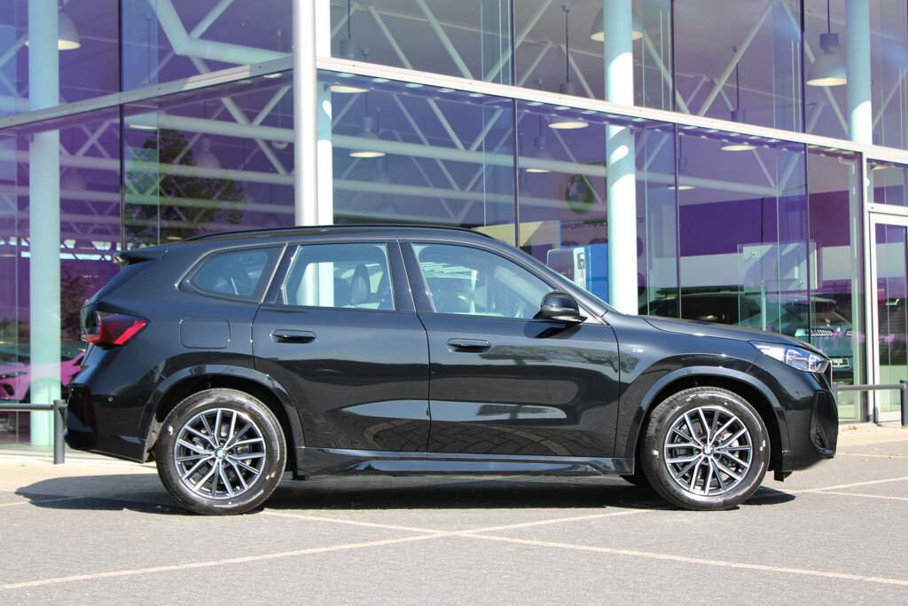 BMW X1 12