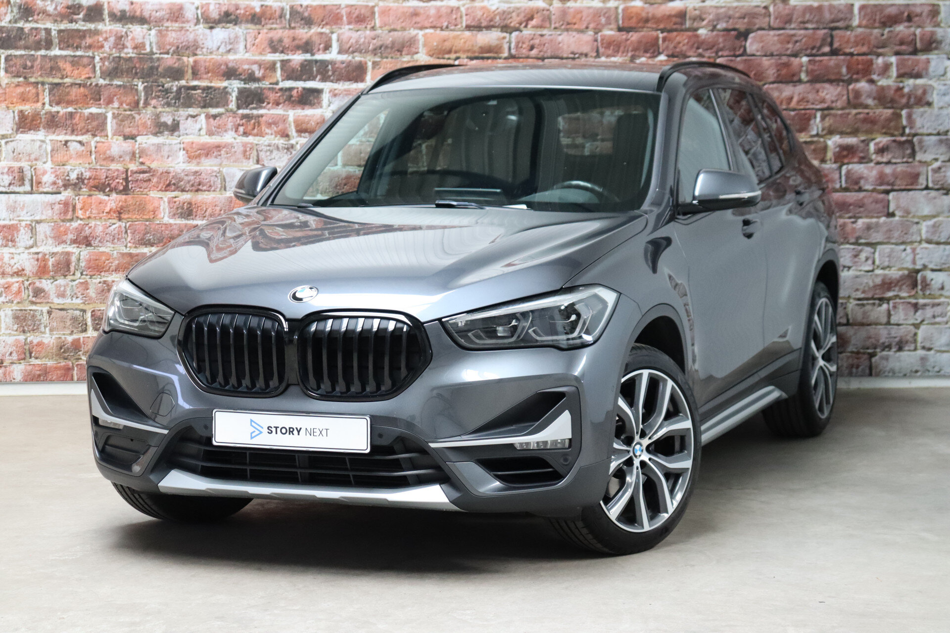 BMW X1 sDrive20i High Executive xLine Automaat