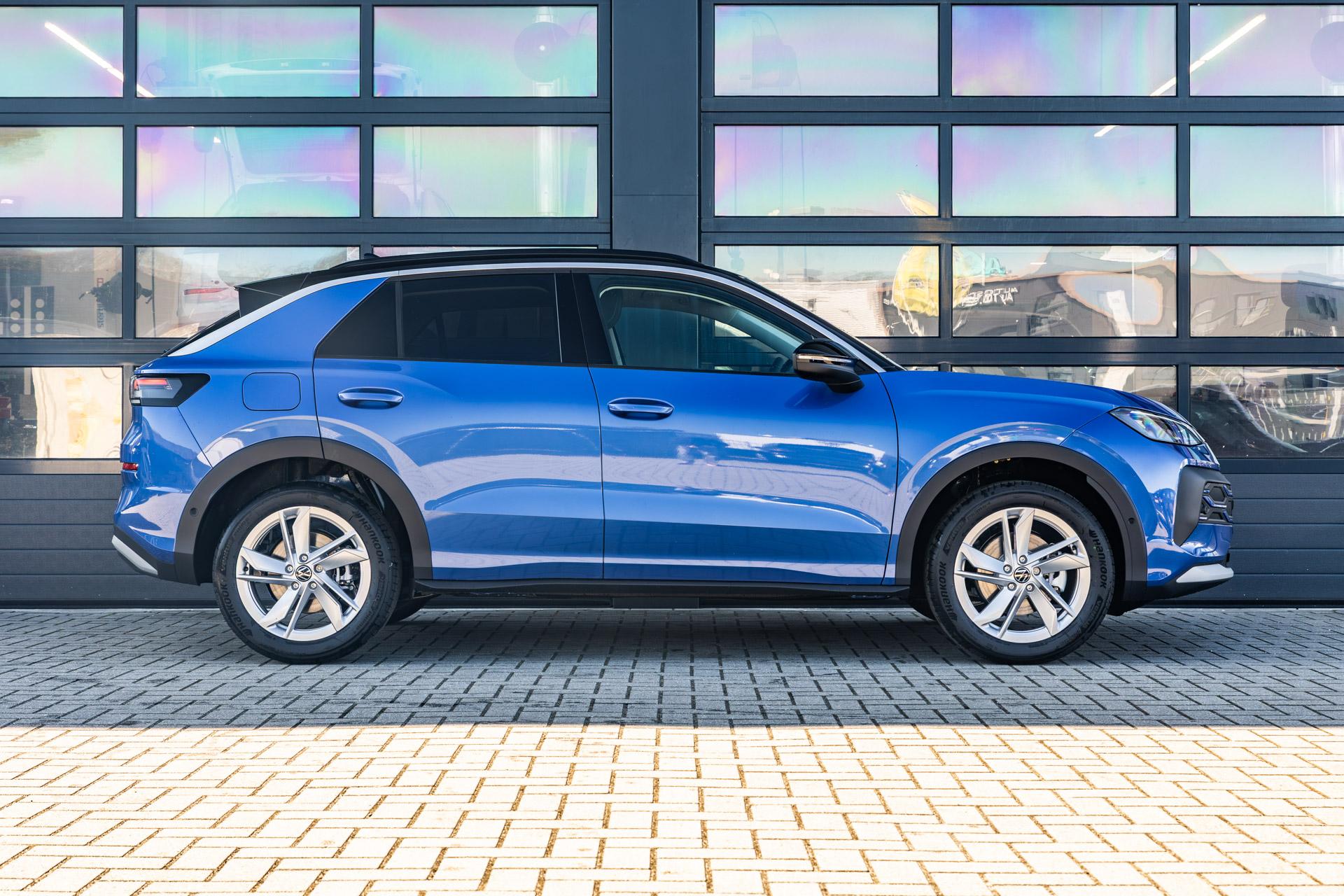 Volkswagen T-Roc 1.5 eTsi 115pk Life First Edition - Afbeelding 3