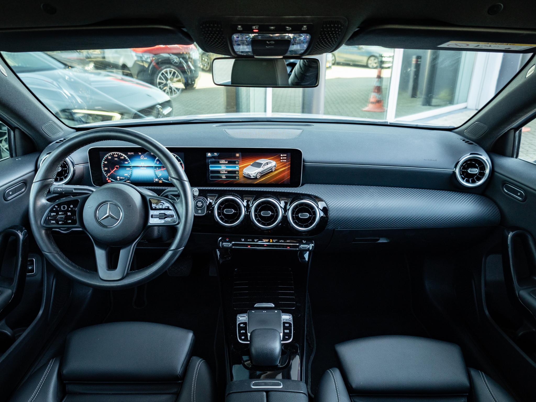 Mercedes-Benz A-Klasse Limousine 200 Business Solution - Afbeelding 3