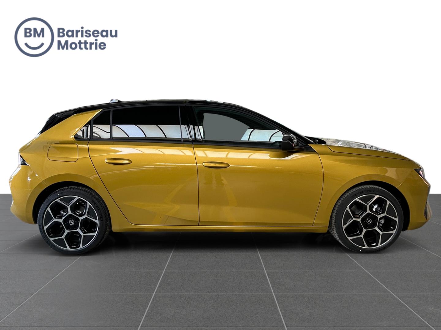 Opel Astra Astra Ultimate 1.2 T Hybrid 145pk 107kW eDCT - Image 3