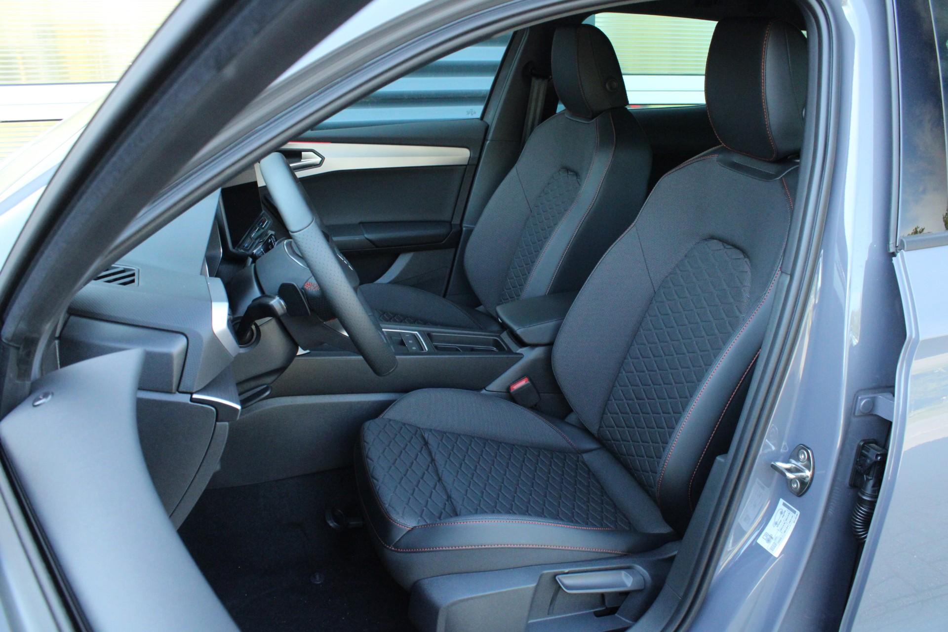 SEAT Leon 1.5 TSI 204pk DSG e-Hybrid FR Business - Afbeelding 4