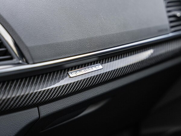 carbonafwerking interieur