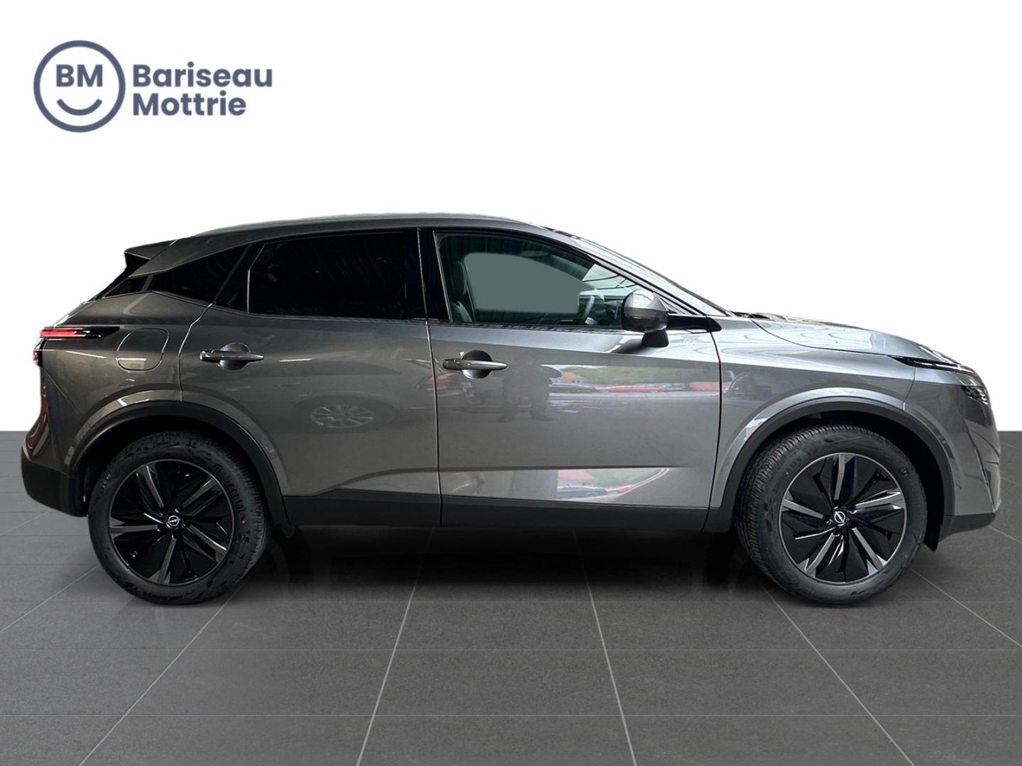 Nissan QASHQAI QASHQAI Mild-Hybrid 140 MT 2WD Tekna Glass Roof Cold Pack - Image 3