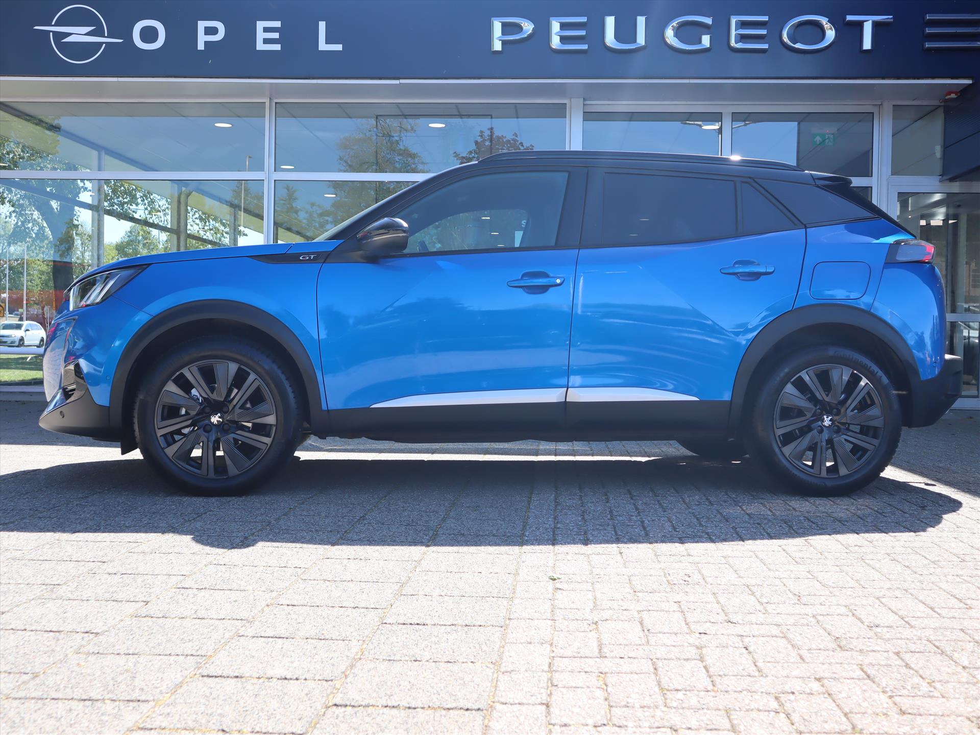 Peugeot 2008 GT Pack PureTech 130PK EAT8 automaat., Rijklaarprijs, Panoramisch schuifdak Navigatie Adaptieve Cruise Control - Afbeelding 2