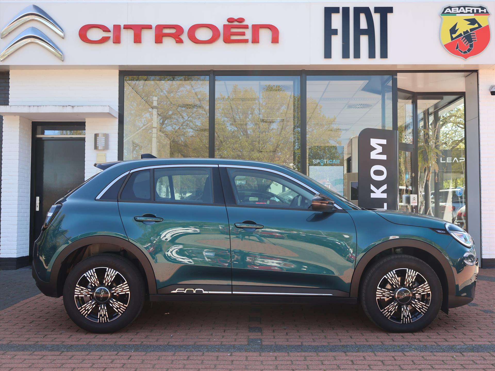 Fiat 600 Hybrid Turbo Charged 110PK Automaat Urban, Rijklaarprijs | Navigatie | Camera | Stoelverwarming - Afbeelding 3