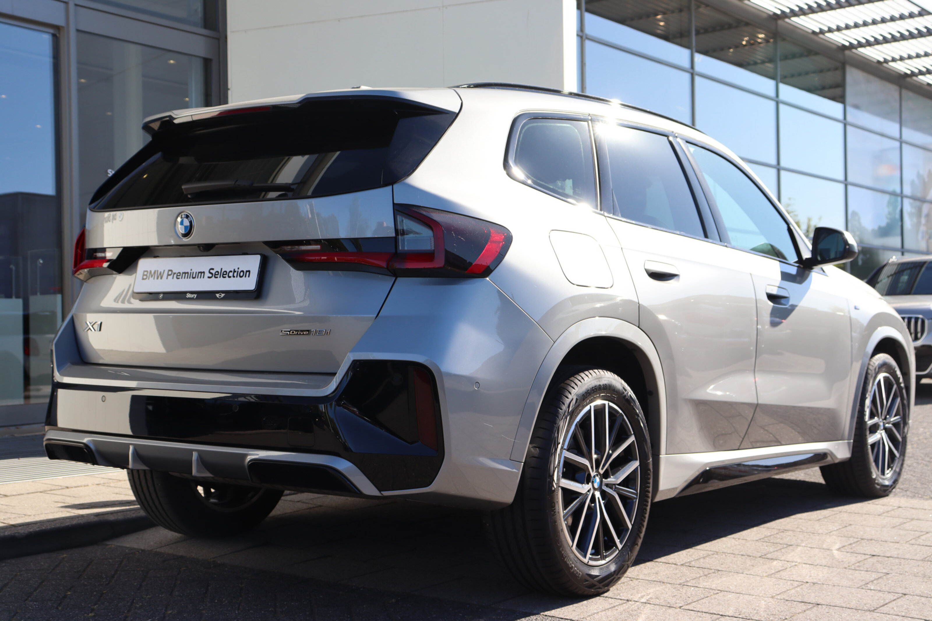 BMW X1 8