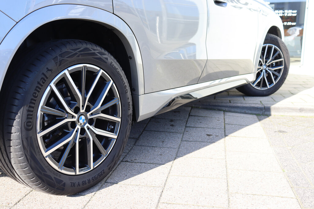 BMW X1 12