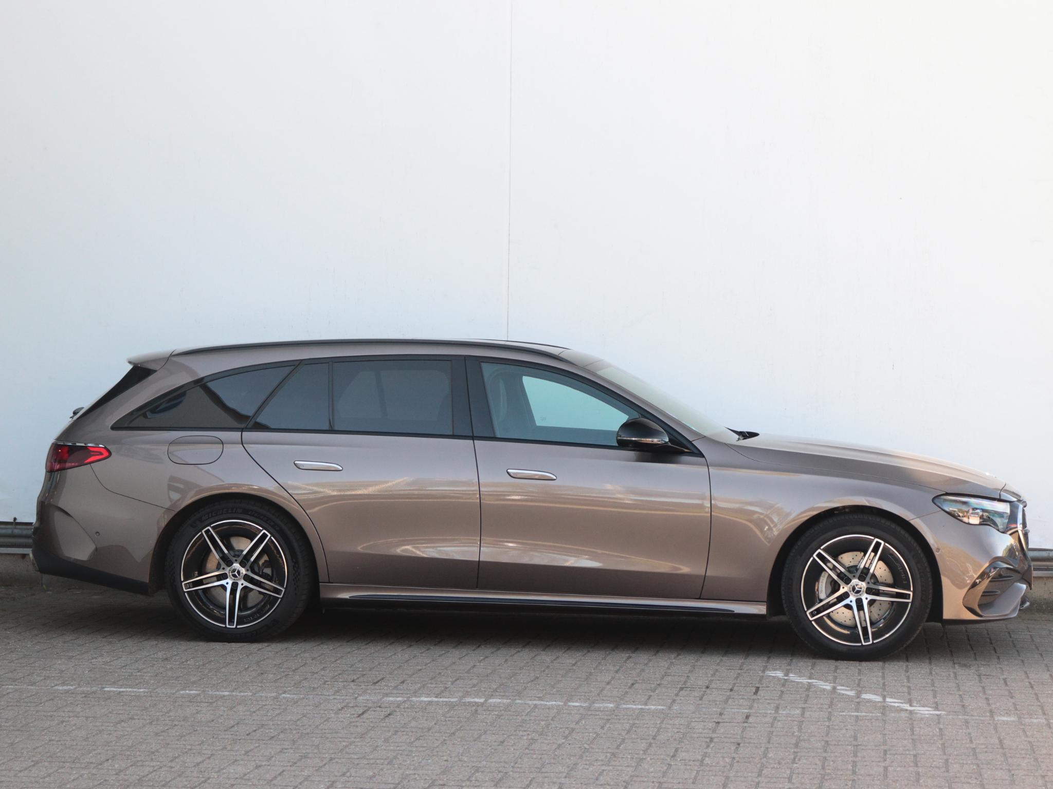 Mercedes-Benz E-Klasse Estate 300 e AMG Line - Afbeelding 2