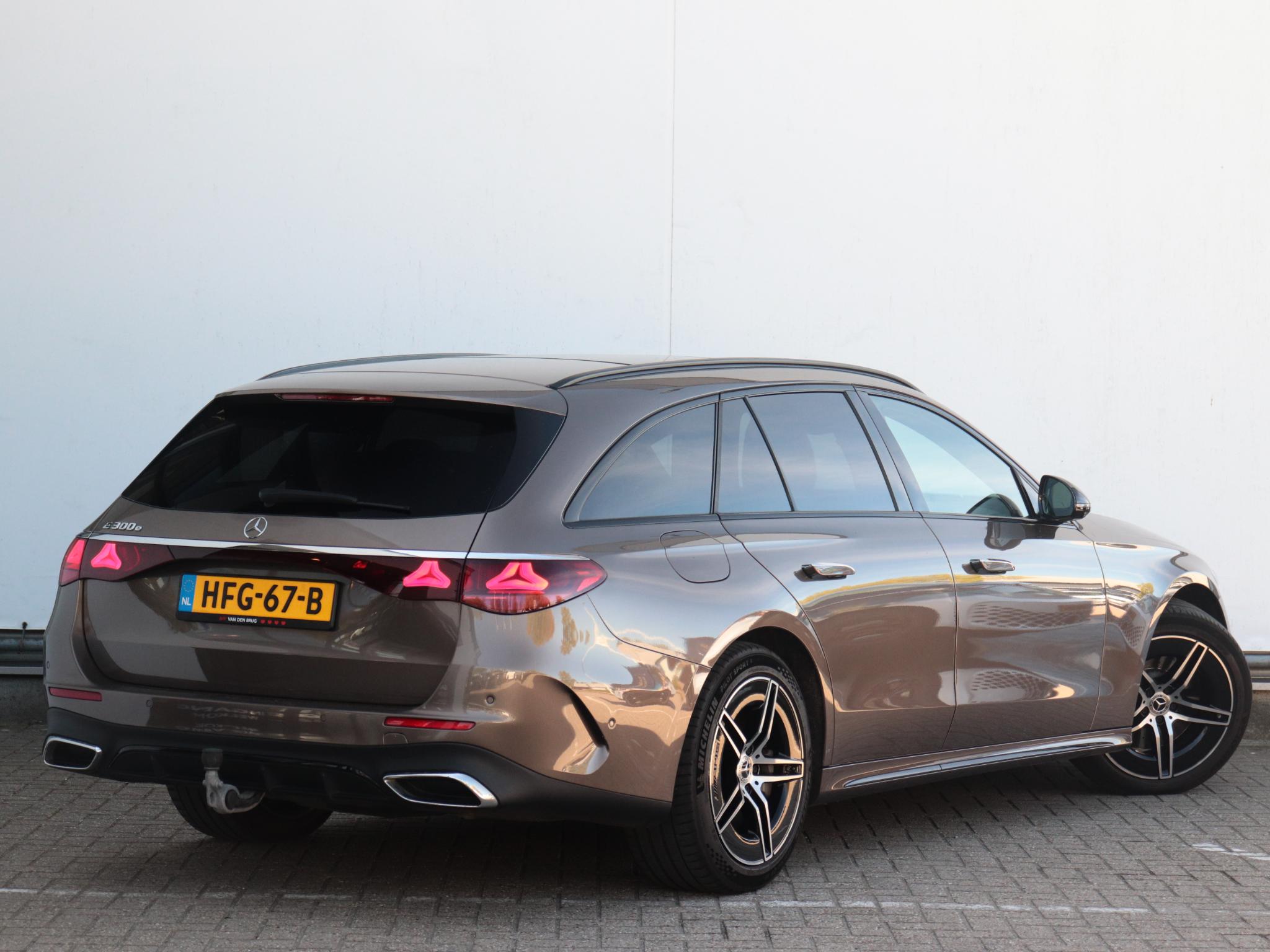 Mercedes-Benz E-Klasse Estate 300 e AMG Line - Afbeelding 5