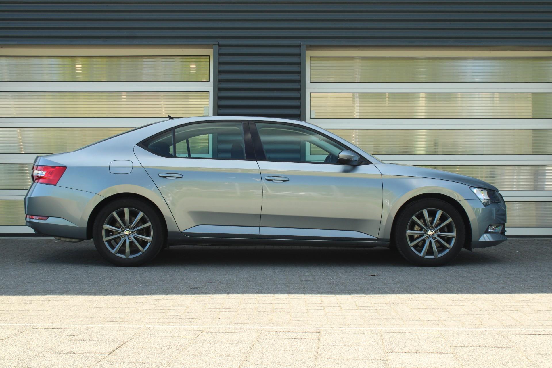 Skoda Superb 1.5 TSI 150pk Ambition - Afbeelding 3